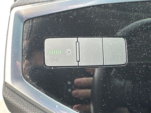 Used 2022 Audi Q3 2.0T Premium w/ Convenience Package image 8