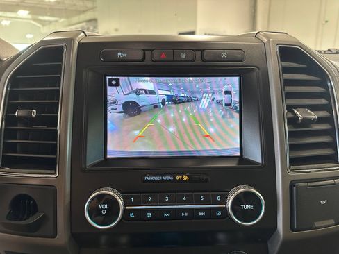 Used 2019 Ford Expedition Max XLT w/ Equipment Group 202A RWD image 29
