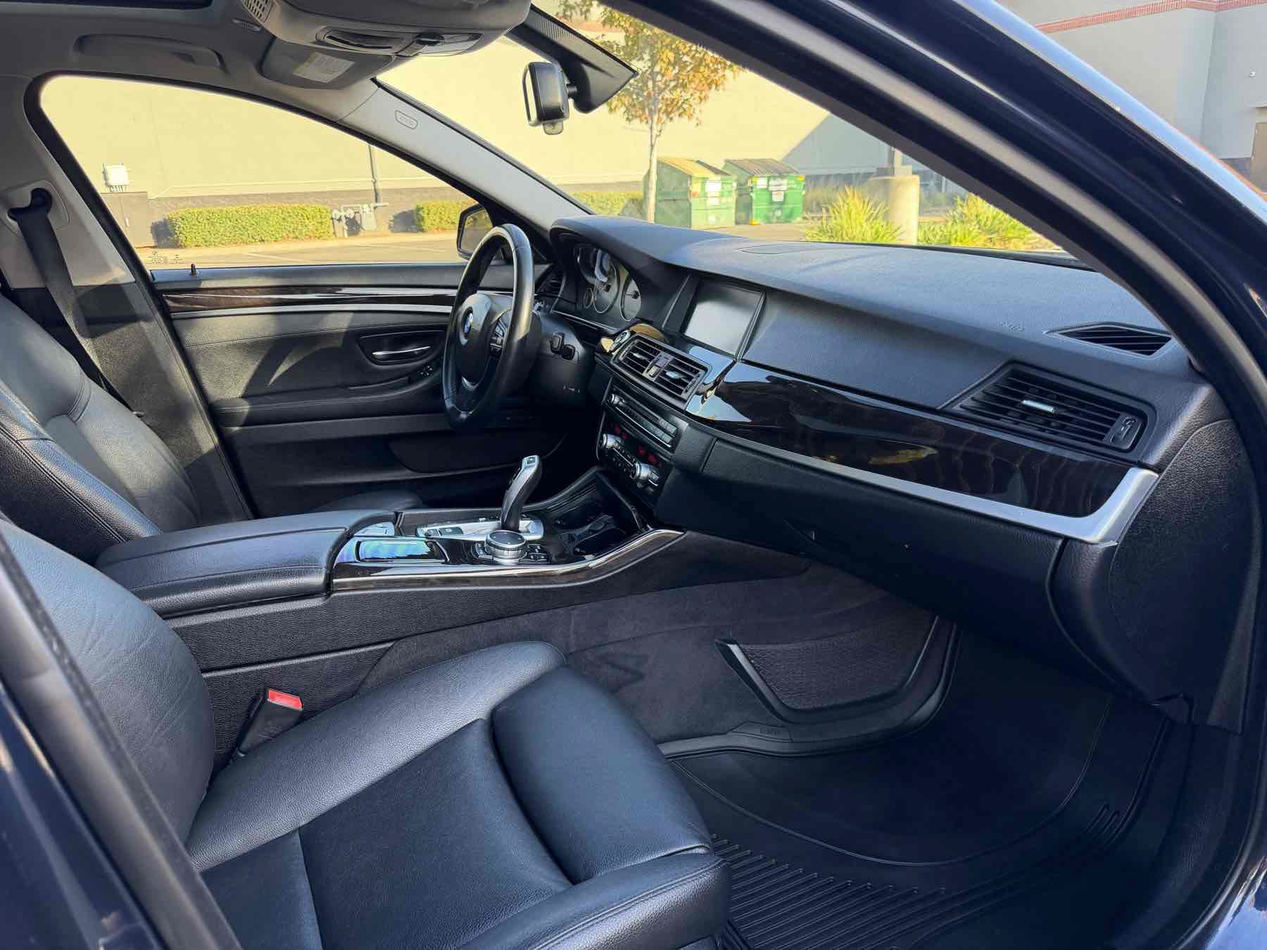 Used 2015 BMW 528i Sedan RWD image 11