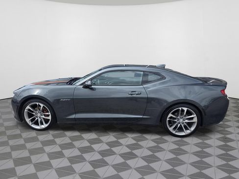 Used 2017 Chevrolet Camaro LT RWD image 12