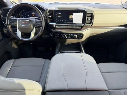 Used 2025 GMC Sierra 3500 SLT w/ SLT Premium Package image 9