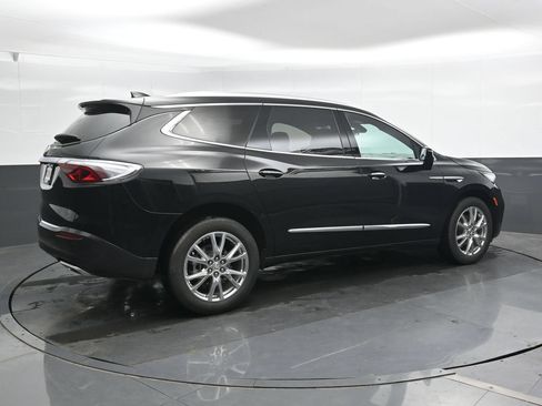 Used 2024 Buick Enclave Essence w/ Experience Buick Package FWD image 3