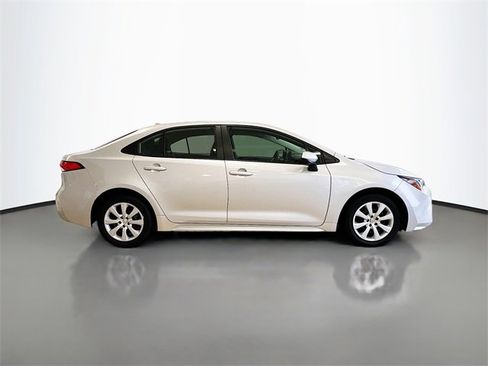 Used 2024 Toyota Corolla LE image 34