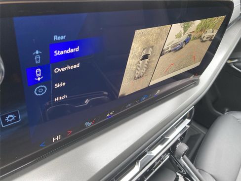 New 2026 Chevrolet Traverse LT w/ Sun and Wheel Package image 34