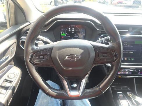 Used 2022 Chevrolet Bolt EUV Premier w/ Sun & Sound Package image 16