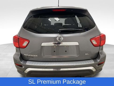 Used 2018 Nissan Pathfinder SL w/ SL Premium Package image 3