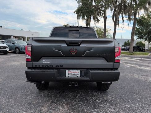 Used 2023 Nissan Titan PRO-4X w/ Pro-4x Convenience Package AWD/4WD image 4