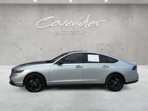 Used 2025 Honda Accord SE image 13