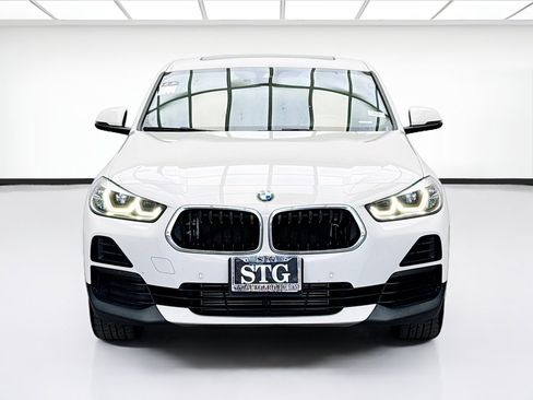 Used 2022 BMW X2 xDrive28i w/ Convenience Package AWD/4WD image 2