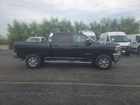Used 2026 RAM 2500 Big Horn AWD/4WD image 7