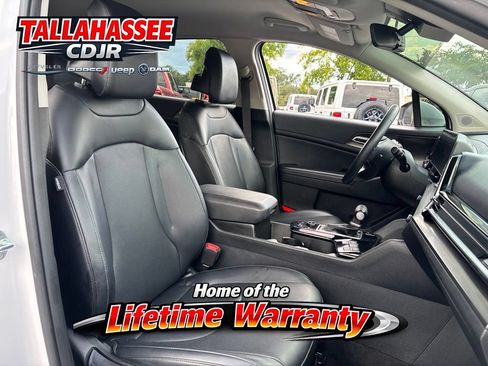 Used 2023 Kia Sportage EX FWD image 32