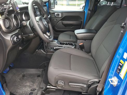Used 2023 Jeep Wrangler Unlimited Sport AWD/4WD image 22