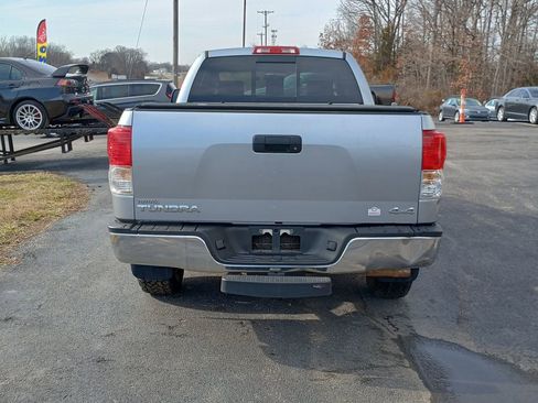 Used 2012 Toyota Tundra 4x4 Double Cab w/ Tow Pkg image 4