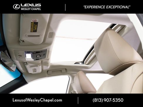 Used 2020 Lexus ES 300h w/ Premium Package FWD image 22