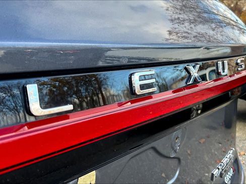 Used 2023 Lexus RX 500h F Sport image 29