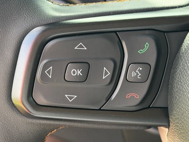 Used 2024 Jeep Wrangler Unlimited AWD/4WD image 24