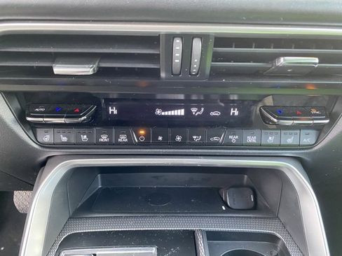 Used 2025 MAZDA CX-90 3.3 Turbo w/ Premium Plus Pkg image 29