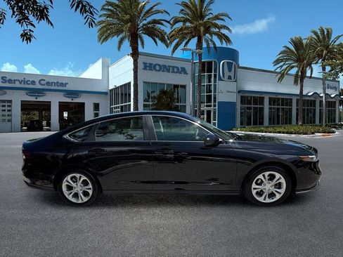 Used 2023 Honda Accord LX image 9