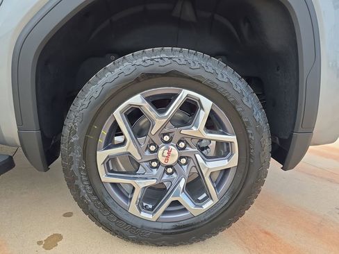 New 2026 GMC Sierra 1500 SLT w/ SLT Premium Plus Package AWD/4WD image 33