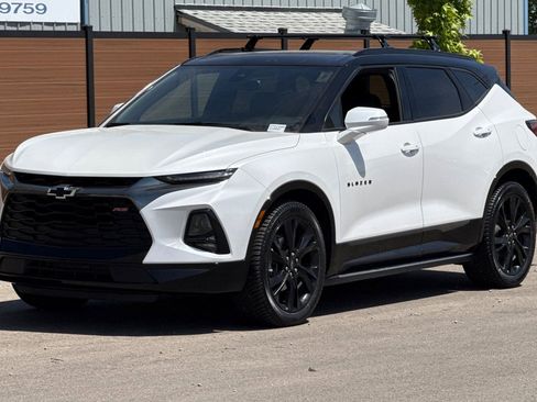 Used 2022 Chevrolet Blazer RS w/ LPO, 'HIT The Road' Package AWD/4WD image 8