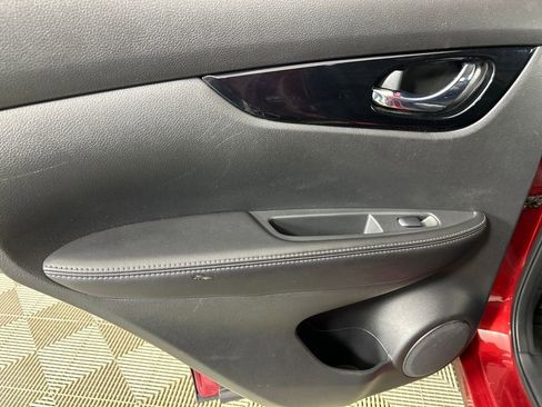 Used 2022 Nissan Rogue Sport SL image 17