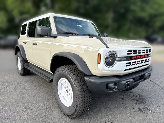 New 2026 Ford Bronco Heritage Edition AWD/4WD image 2