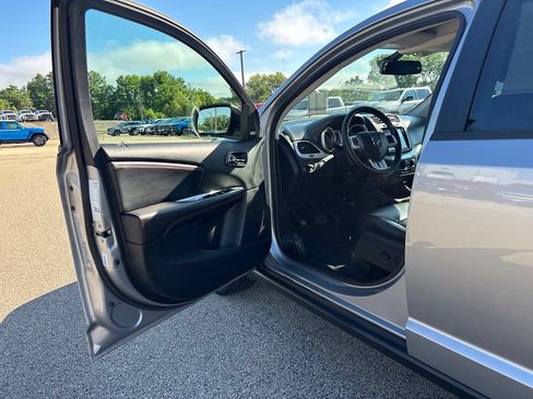 Used 2019 Dodge Journey GT AWD/4WD image 10