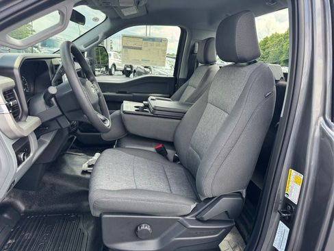 New 2025 Ford F350 XL w/ XL Driver Assist Package RWD image 17