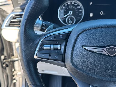 Used 2025 Genesis G70 2.5T image 21
