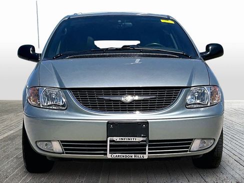 Used 2004 Chrysler Town & Country Limited w/ Trailer Tow Group AWD/4WD image 2