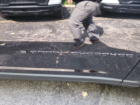 New 2025 Jeep Grand Cherokee L Altitude image 32