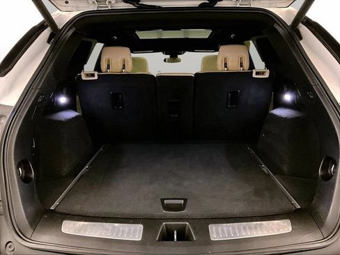 Used 2018 Cadillac XT5 Luxury w/ Driver Awareness Package AWD/4WD image 34