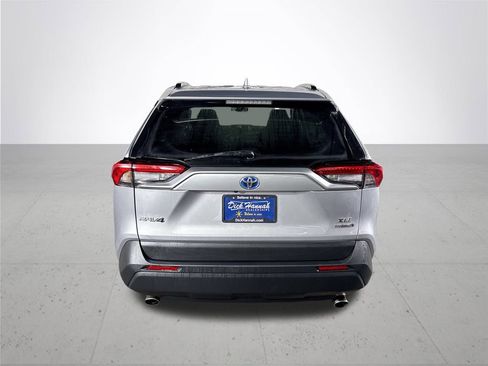 Used 2022 Toyota RAV4 XLE image 7