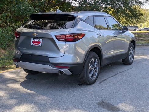 New 2025 Chevrolet Blazer LT w/ Convenience Package image 3
