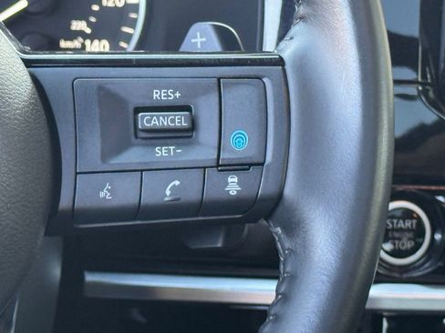 Certified 2024 Nissan Pathfinder SL w/ SL Premium Package FWD image 17