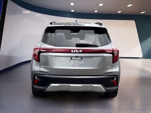 Certified 2024 Kia Seltos EX AWD/4WD image 4
