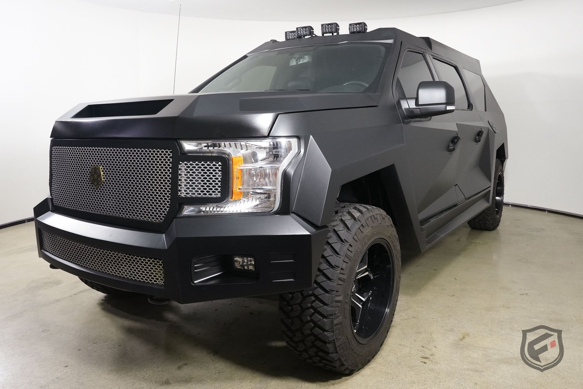 Used 2018 Ford F150 XLT w/ Equipment Group 302A Luxury AWD/4WD image 4