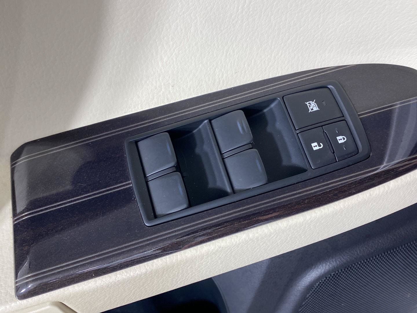 Used 2020 Lexus GX 460 Premium w/ Premium Package AWD/4WD image 19