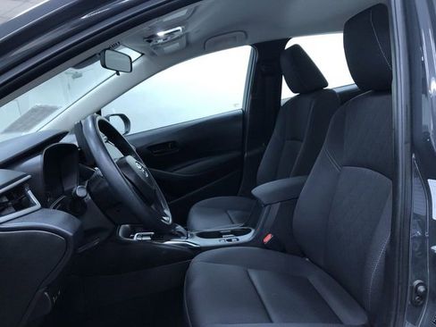 Certified 2025 Toyota Corolla LE image 18