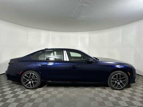 New 2026 BMW 740i xDrive image 8