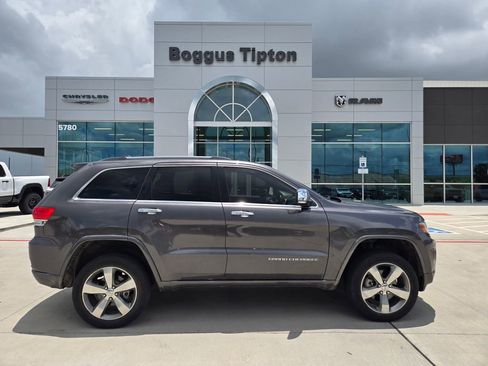 Used 2014 Jeep Grand Cherokee Overland w/ Advanced Technology Group AWD/4WD image 2