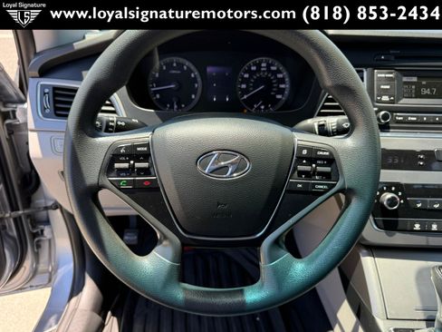 Used 2017 Hyundai Sonata SE FWD image 18