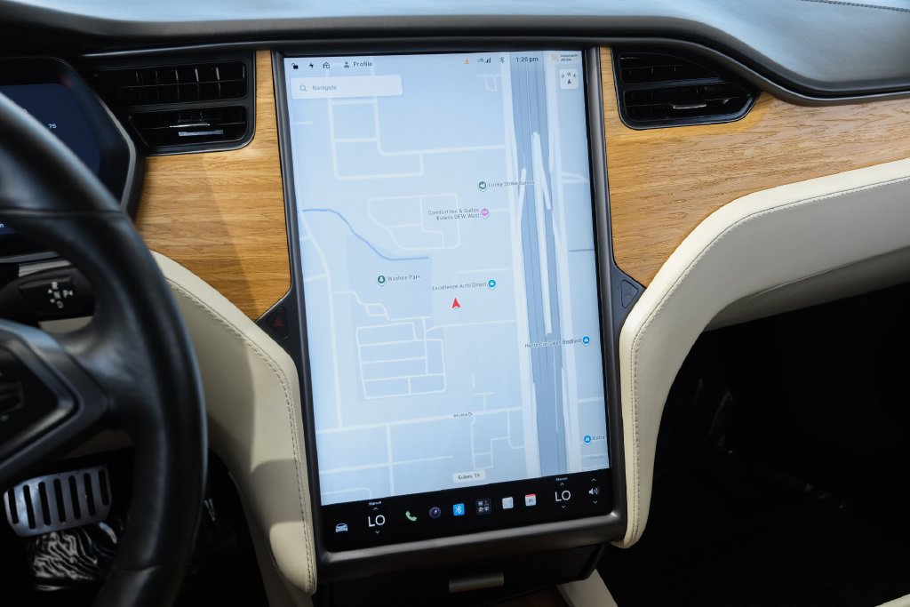 Used 2020 Tesla Model S Long Range Plus AWD/4WD image 18