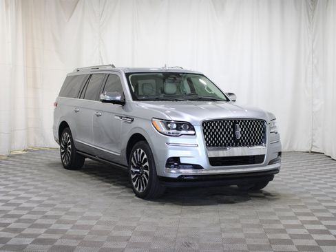 Used 2022 Lincoln Navigator L Black Label image 1