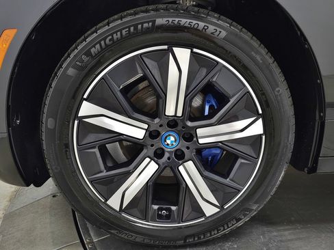 Used 2024 BMW iX xDrive50 AWD/4WD image 13