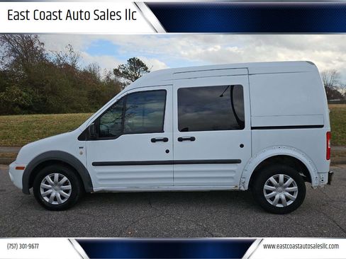 Used 2010 Ford Transit Connect XLT image 1
