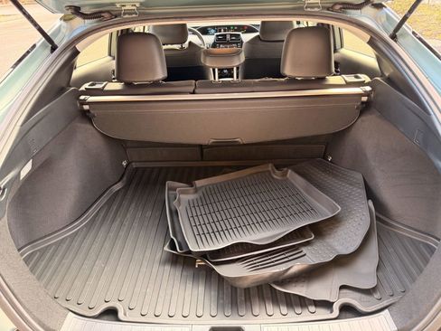 Used 2021 Toyota Prius XLE w/ Advanced Technology Package image 28