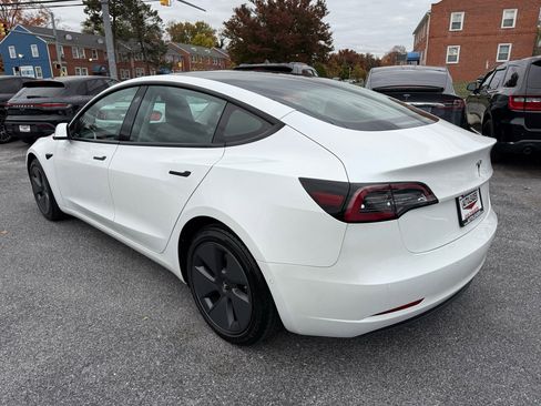 Used 2021 Tesla Model 3 Standard Range Plus image 19