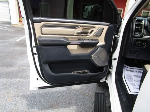 Used 2019 RAM 1500 Limited AWD/4WD image 22