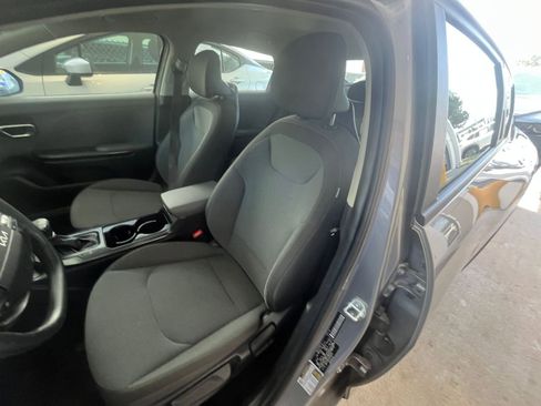 Used 2025 Kia K4 LXS image 35
